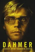 DAHMER – Monster: The Jeffrey Dahmer Story (2022)