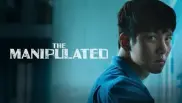 The Manipulated 1. Sezon 8. Bölüm Banner
